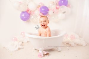 bath tub, cake smash, unicorn, balloon garland, first birthday, ashleigh shea photography, bromley