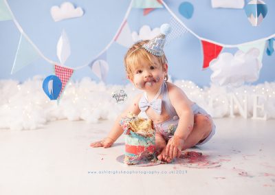 Hot Air Balloon, Bunting, Cake Smash, Ashleigh Shea Photography, Bromley, Chislehurst